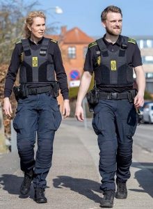 mirakel damper Overhale Se politiets nye uniformer - SeniorNews.dk